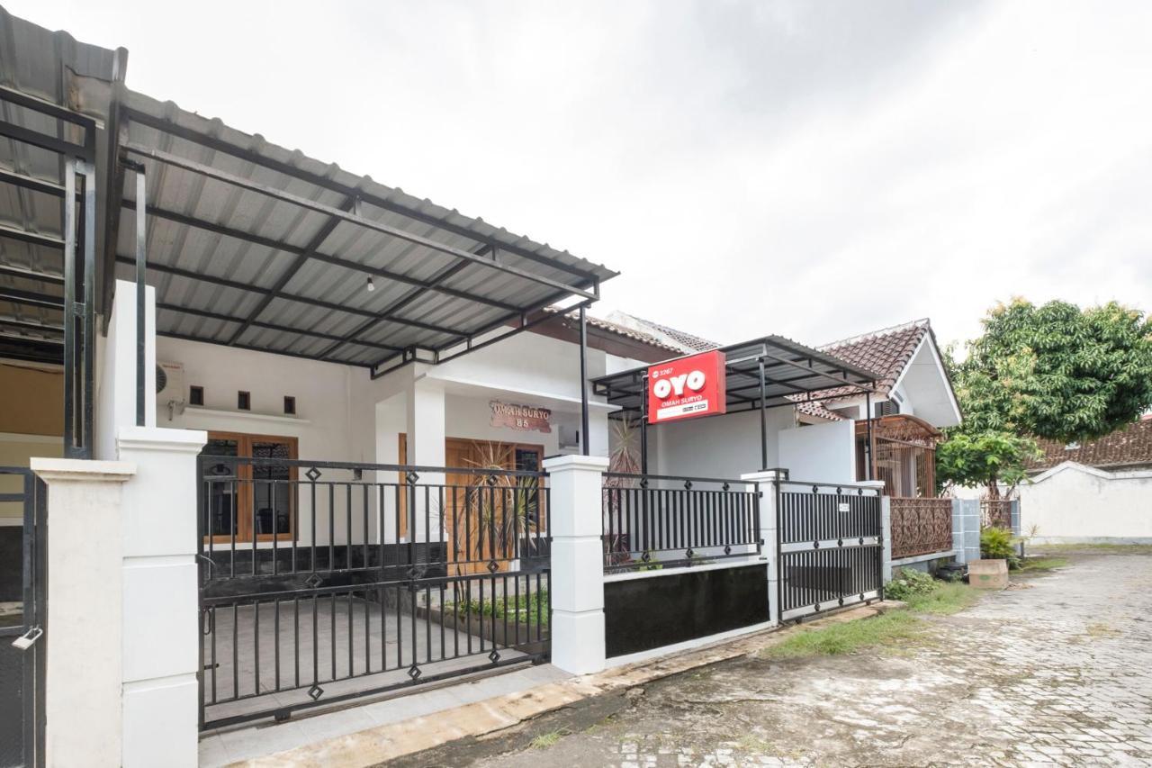 Hotel Oyo 3267 Omah Suryo Yogyakarta Exterior foto